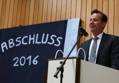 Aktuelles - unterwegs in und um  Hainburg - Grußwort Schulentlassfeier Kreuzburgschule 2016 - Foto:beko