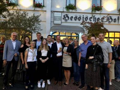 Aktuelles - unterwegs in und um  Hainburg - Familienbild nach der Bürgermeisterwahl