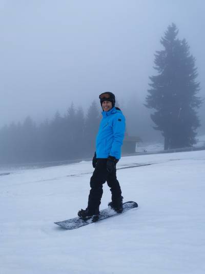 Wintersport - Auch in Hessen auf der Wasserkuppe kann man Snowboard fahren