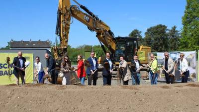 Spatenstich zum Bau der 6. Grundschule in Langen. Bild: Kreis Offenbach